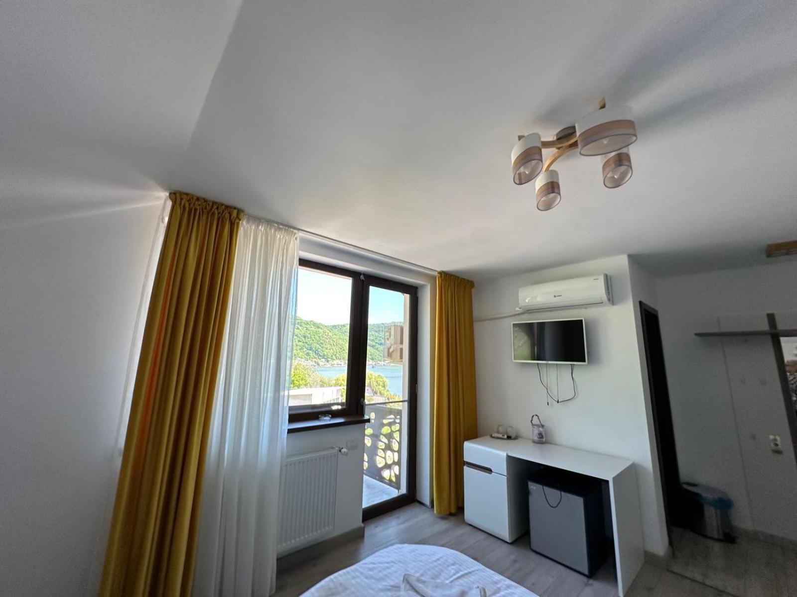 Bed and Breakfast Bliss Дубова Екстер'єр фото