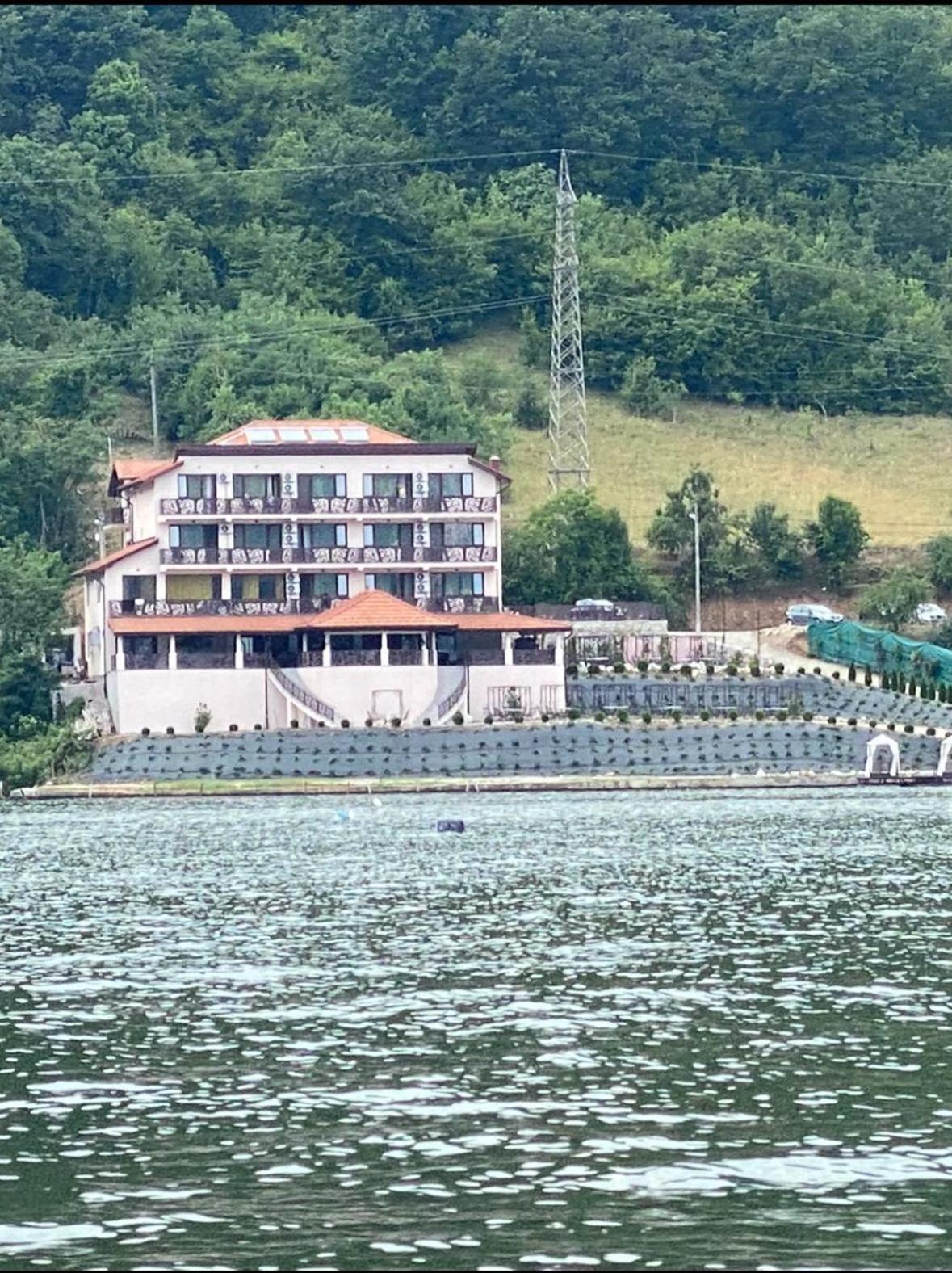 Bed and Breakfast Bliss Дубова Екстер'єр фото