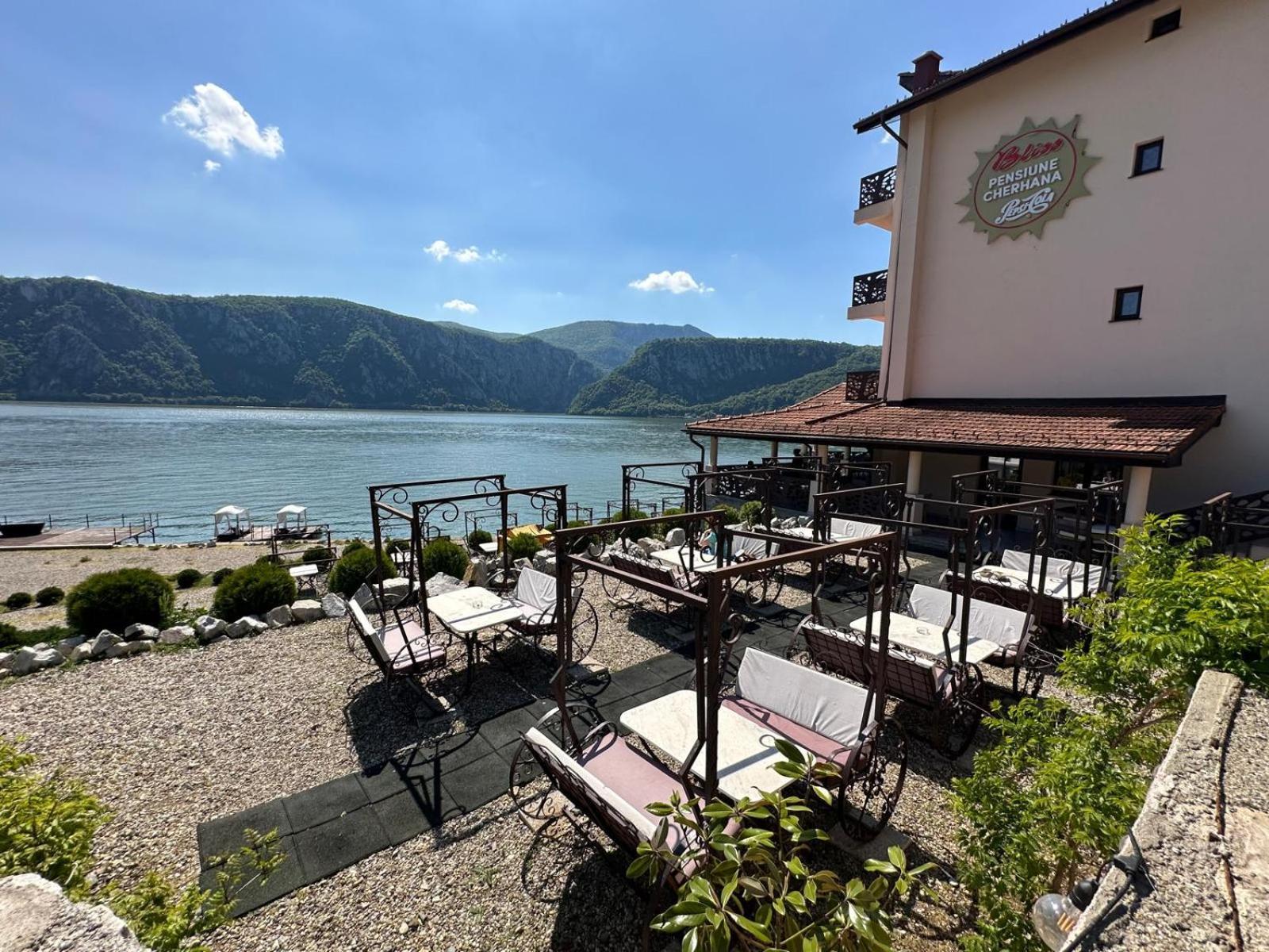 Bed and Breakfast Bliss Дубова Екстер'єр фото
