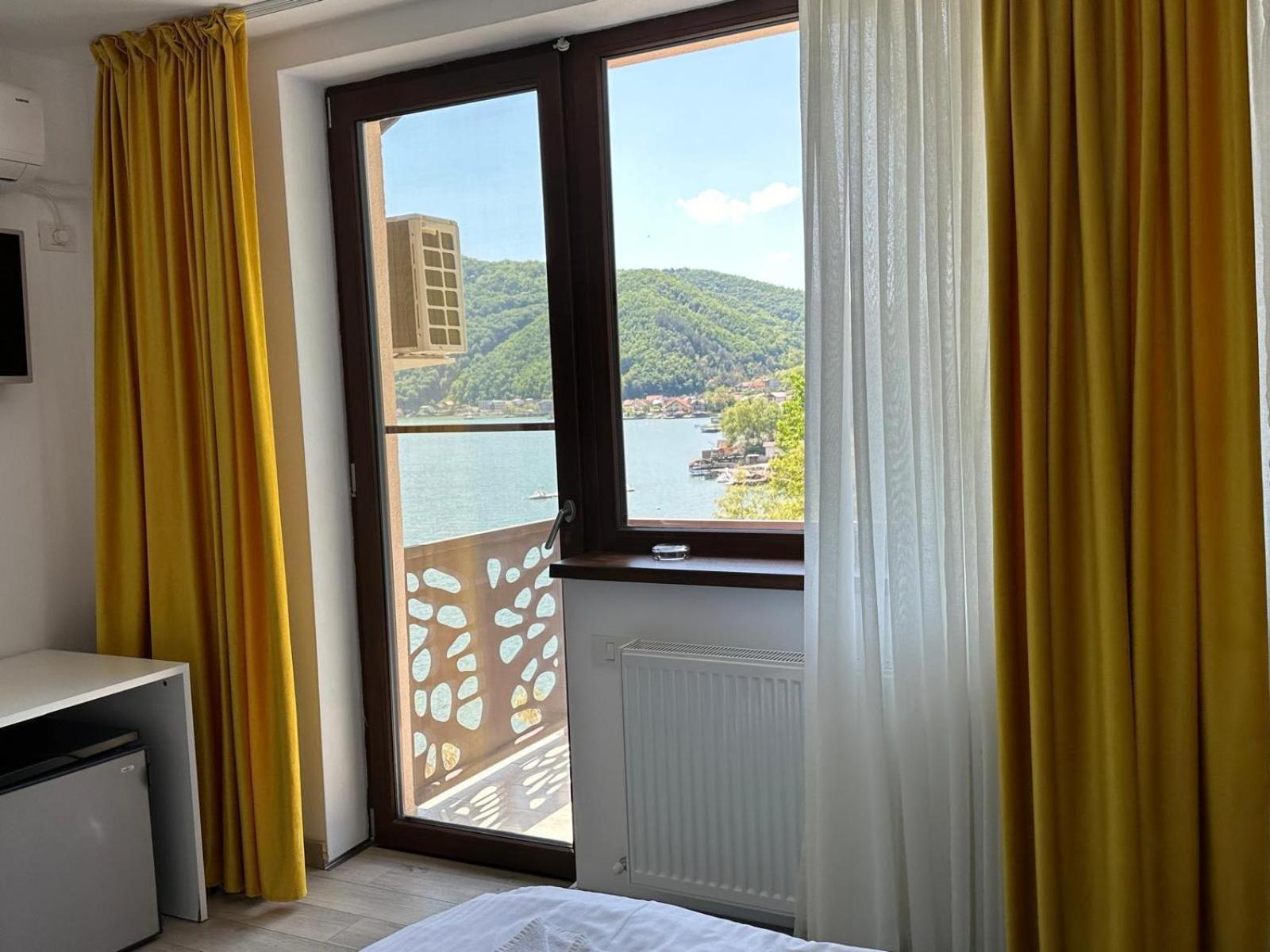 Bed and Breakfast Bliss Дубова Екстер'єр фото